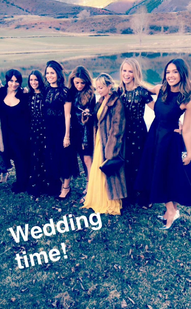 Jessica Alba and Kate Hudson Party With the Ultimate Wedding Squad - E